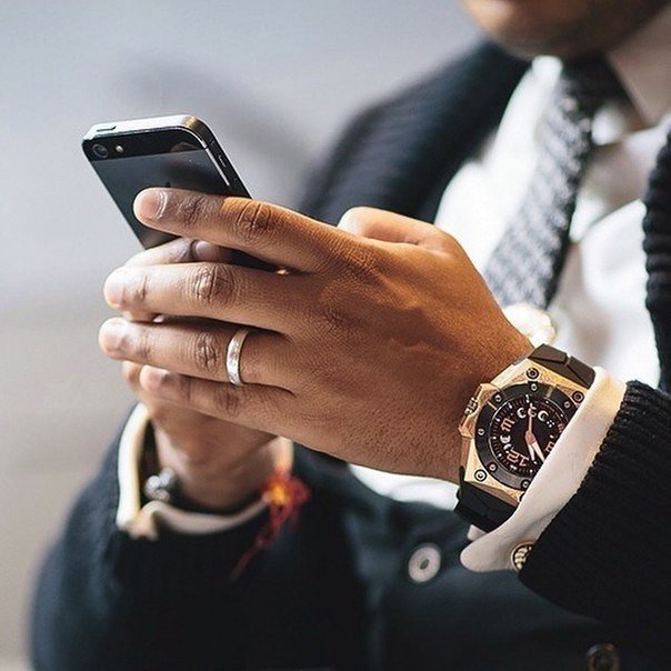 Никогда ни на кого не надейся. Никогда ни от кого ничего не жди. Просто возьми и сделай все сам. Поверь — это намного проще.