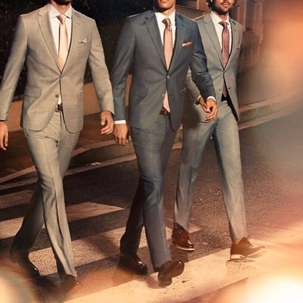 Думайте как мудрецы, но разговаривайте как люди вокруг вас.