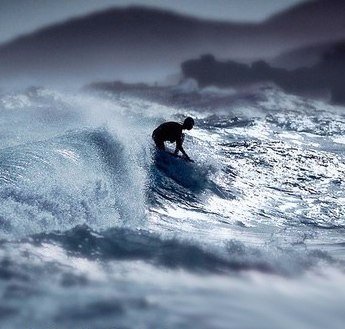 Нельзя остановить волны, но можно научиться серфингу.