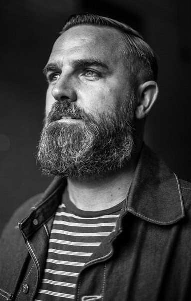 Будь глухим к завистникам и немым к предателям.