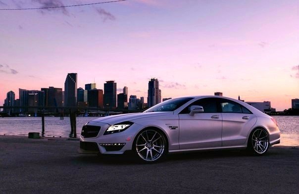 Когда кажется, что в жизни все рушится, начинайте думать о том, что построите на освободившемся месте.