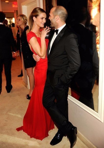 Мужчина должен любить только одну и не давать ей забывать об этом.