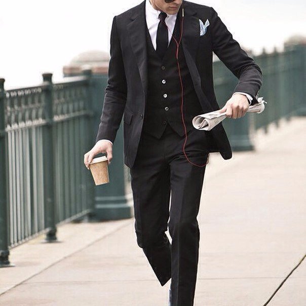 Знание — настолько ценная вещь, что его не зазорно добывать из любого источника.