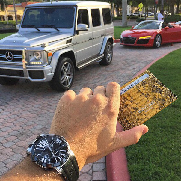 В мире бизнеса существует два вида прибыли: наличные и опыт, в первую очередь обретайте опыт, а наличные придут позже.