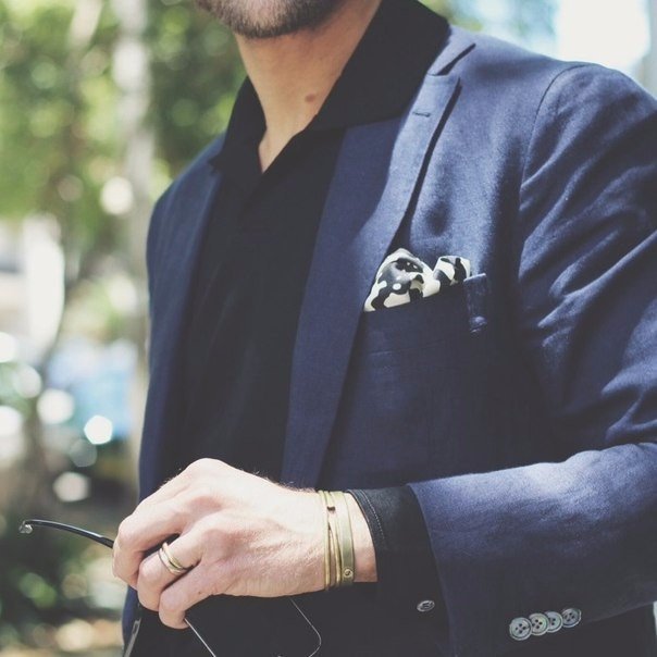 Когда хотите подняться вверх, полагайтесь на собственные ноги.