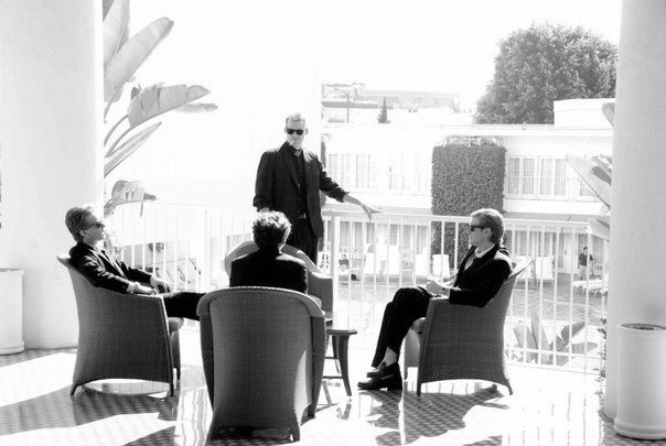 Тот, кто недостаточно смел, чтобы рисковать. Ничего не достигнет в жизни.