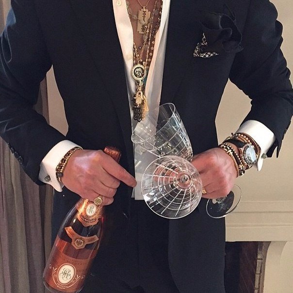 Успех чаще выпадает на долю того, кто смело действует.