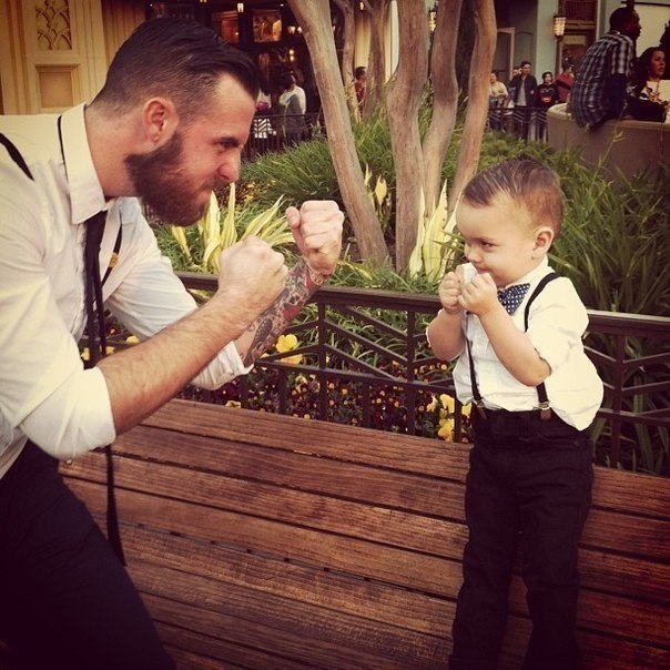 Не воспитывайте детей, все равно они будут похожи на вас. Воспитывайте себя...