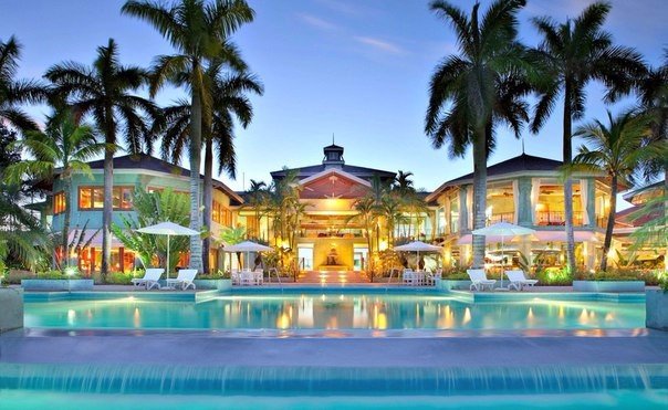 Мир будет казаться вам местом серым и скучным до тех пор, пока вы не изволите его раскрасить.