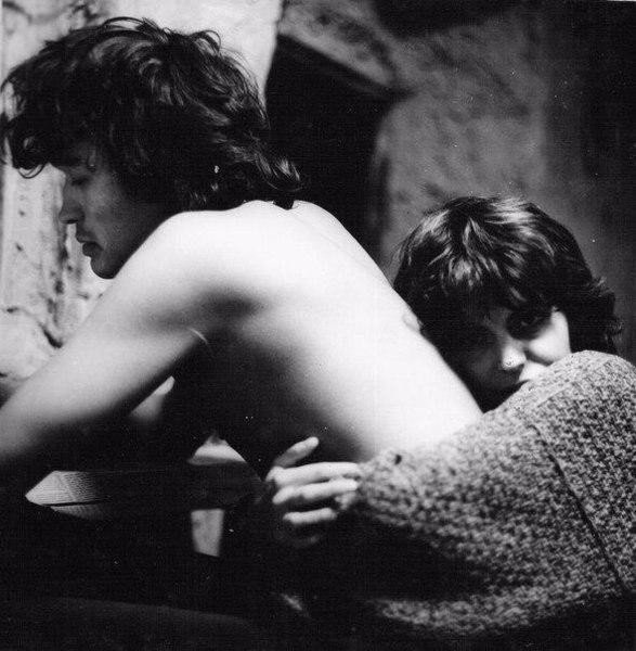 Ты должен осознать, что люди имеют право мыслить не так, как мыслишь ты, и не делать того, чего ты от них ожидаешь.