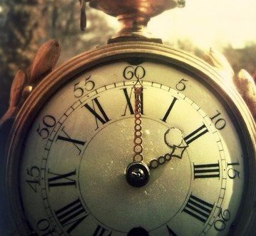 То, что кажется нам серьезным, значительным, очень важным, — придет время, — будет забыто или будет казаться неважным.