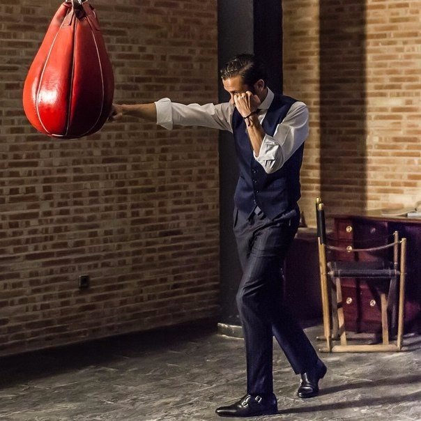 Мы знаем кто мы есть, но не знаем кем мы можем быть.