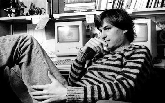 Ваше время ограничено, не тратьте его, живя другой жизнью. Не попадайтесь на крючок вероучения, которое существует на мышлении других людей. Не позволяйте взглядам других заглушать свой собственный внутренний голос. И очень важно иметь мужество следовать своему сердцу и интуиции. Они, так или иначе, уже знают, что вы действительно хотите сделать. Все остальное — второстепенно.