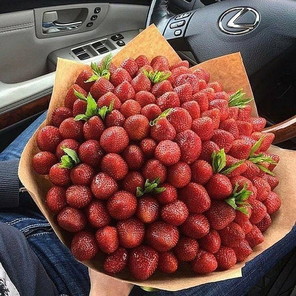 АРОМАТНЫЙ КЛУБНИЧНЫЙ БУКЕТИК