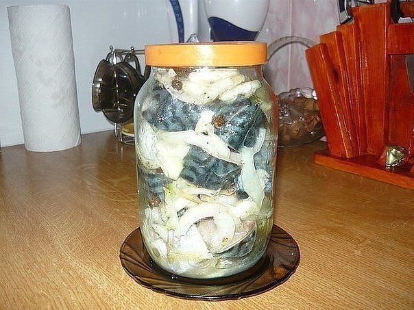 МАРИНУЕМ СКУМБРИЮ.