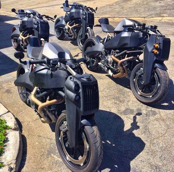 Ronins 