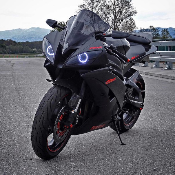 Yamaha R6