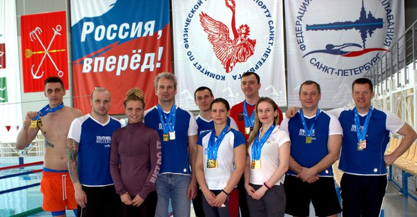 Команда Fitness House успешно выступила на XII Международном турнире по плаванию в категории Мастерс 