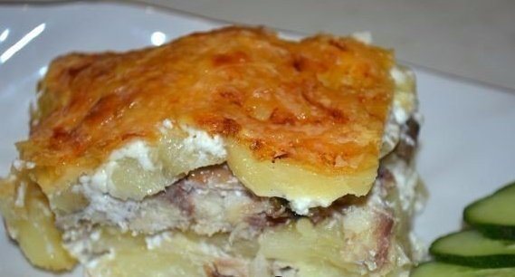 Картофельная запеканка со скумбрией 