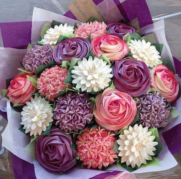 Букет из капкейков!Красота,правда :)