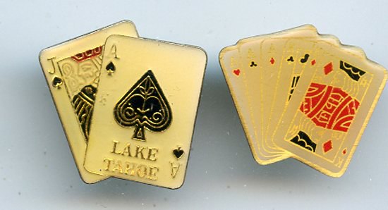 Дизайн с игральными картами: Винтажные значки (1-7) и запонки (8-10).