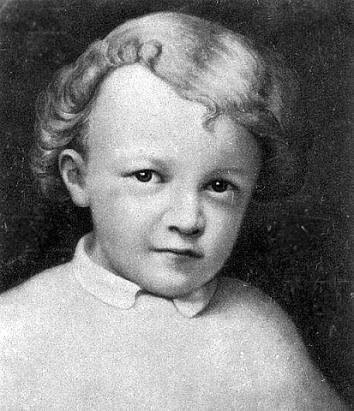 Он был на всех октябрятских значках. В.И.Ленин в возрасте 4 лет. 