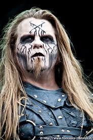 7 декабря 1977 года родился гитарист James_McIlroy, наиболее известный по работе с Cradle of Filth 
