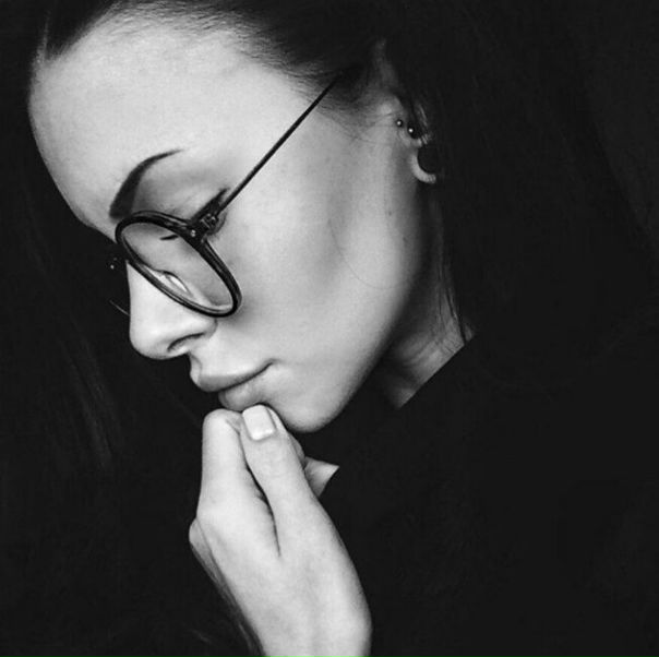 Важно не только уметь сказать нужные слова в нужный момент, но и уметь не сказать ненужного тогда, когда очень хочется.