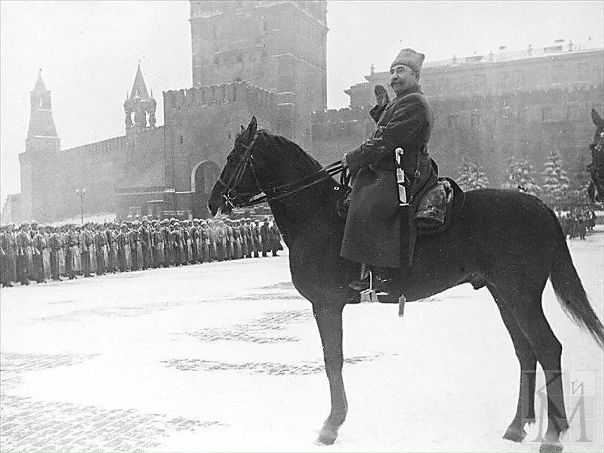 БУДЕННЫЙ Семен Михайлович (парад 7 ноября 1941 года)