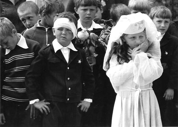 Пусть не лезут... До свадьбы заживет.