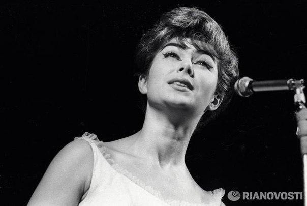 Незабвенная Эдита Станиславовна.
