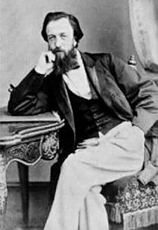 Christopher Dresser (1834-1904), Кристофер Дрессер был одним из самых значительных дизайнеров своего времени. Современник Уильяма Морриса, он широко известен как первый независимый промышленный дизайнер. Он читал лекции, писал книги и статьи, создавал дизайн для мебели, ковровых покрытий, текстиля, обоев, изделий из металла и стекла. В своей студии он не только работал, но и обучал молодых дизайнеров. Его влияние распространялось за пределы Великобритании в Европу и Америку. При жизни он считался одной из самых значительных фигур промышленного дизайна Викторианской эпохи. 