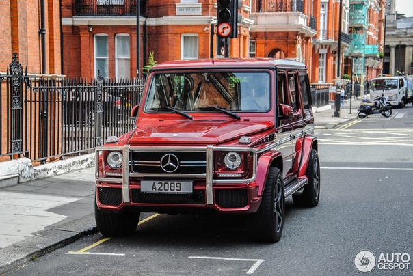 Mercedes-Benz G63 