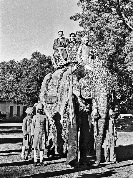 Л. И. Брежнев с супругой в Индии, 1961