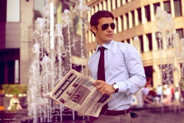 Станьте «параноиком наоборот» — человеком, который уверен в том, что мир «замышляет против вас» добро.