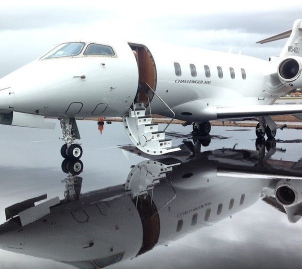 Настоящая роскошь — это личный самолет.