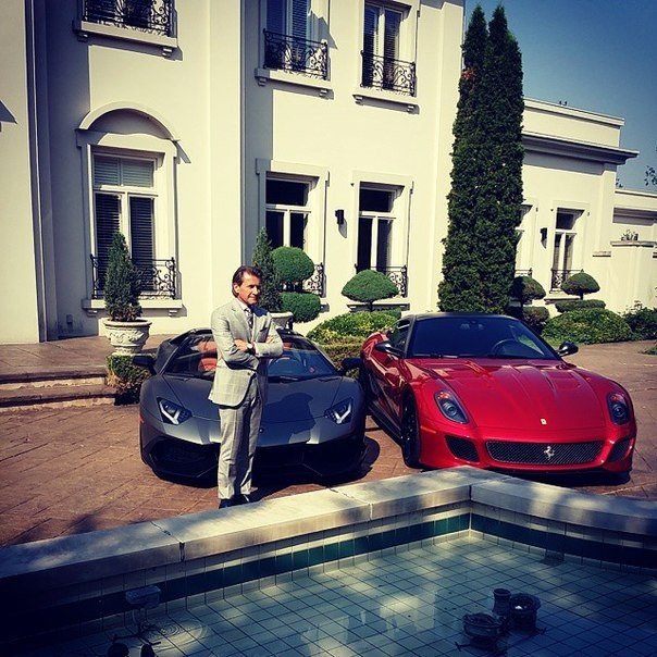 Мне всё равно, что думают другие. Это моя жизнь, и я буду жить красиво.