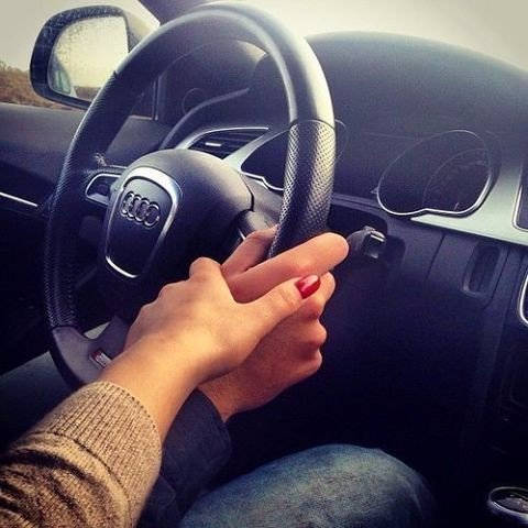 - Ты самая-самая. - Да ты сошел с ума Во мне море недостатков. - В тебе море, а я, походу, утонул.