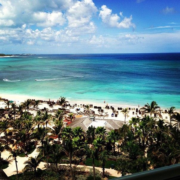 Раз в год отправляйтесь туда, где вы никогда не были.