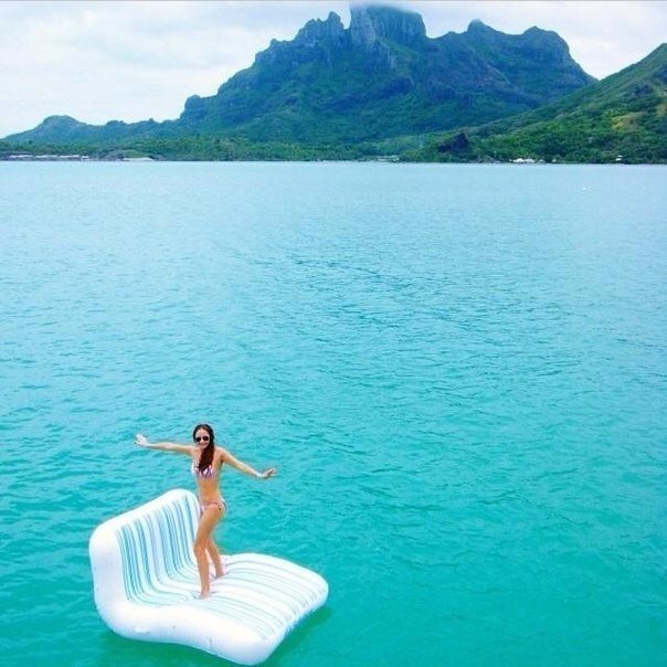 Жизнь слишком коротка, чтобы тратить ее на дурацкую работу.