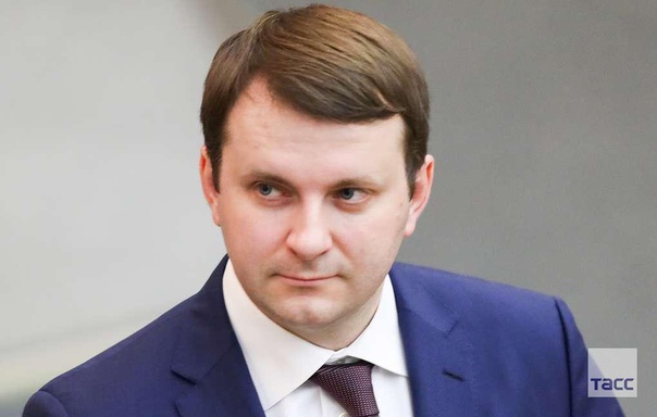 Максим Орешкин заявил о необходимости провести полную инвентаризацию недвижимости и земли в России. Он объяснил это тем, что система за последние 30 лет очень поменялась, и что большое количество объектов на сегодняшний день не имеют законных владельцев или информация государству неизвестна: