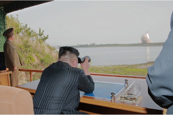 СМИ КНДР опубликовали фотографии запуска северокорейских ракет 