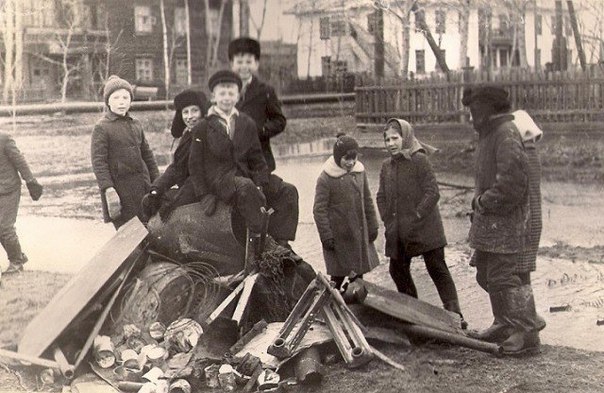 Сбор металлолома и макулатуры
