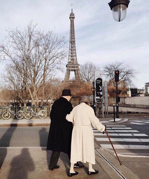 Что такое семья Люди, которым ты нужен. В радости и горе, в мелочах или целом, они приходят в нужную минуту и остаются с тобой, несмотря ни на что.